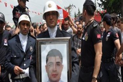Şehit polisin kızı oldu