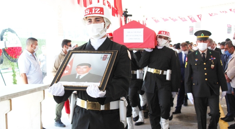 Şehit uzman çavuş toprağa verildi