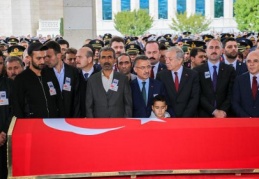 Şehit Uzman Onbaşı Umut Coşkun son yolculuğuna uğurlandı 