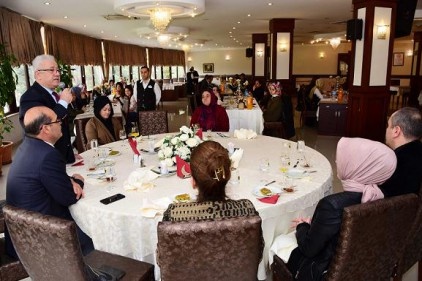 Şehit ve gazi ailelerine yemek verildi