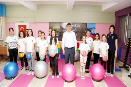 Şehitkamil Belediyesi Spor Merkezleri&#8217;nde tempo düşmüyor