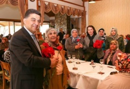 Şehitkamil Belediyesi ve İlçe Kadın Kolları kahvaltı düzenledi
