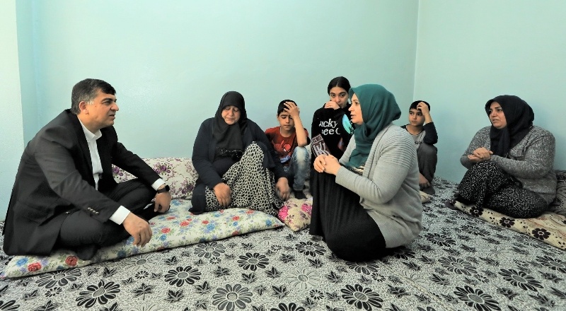 Şehitkamil Belediyesi, yaşlıların evlerine misafir oluyor