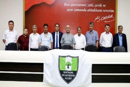 Şehitkamil Belediyespor Kulübü Başkanlığı&#8217;na oybirliğiyle Hasan Oğuz seçildi