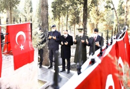 Şehitkamil ile Özdemir Bey, düzenlenen törenlerle anıldı