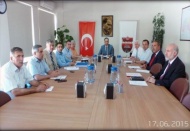 Şehitkamil Kaymakamlığı muhtaç ailelere yardım yapıyor