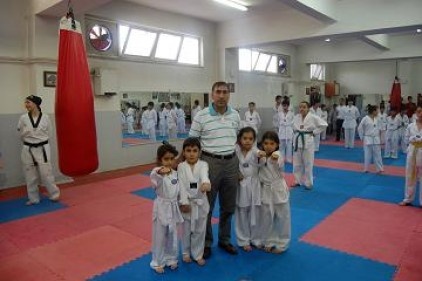 ŞEHİTKAMİL TEAKWONDO&#8217;DA BAŞARININ MERKEZİ HALİNE GELDİ