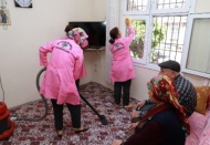 Şehitkamil'in bayram temizliği yaşlı çifti sevindirdi