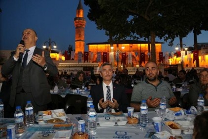 Şehreküstü konaklarında iftar vakti 