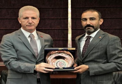 Şehrimizi bulunduğu yerden daha iyi noktalara götürmek için çalışıyoruz