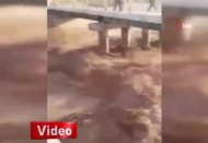 Sel Irak'ı da vurdu: Bin aile tahliye edildi