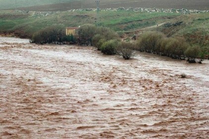 Sel suları içme suyu tesisinde hasara yol açtı 