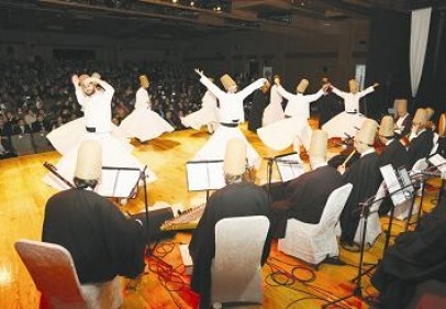 Sema gösterisi mest etti