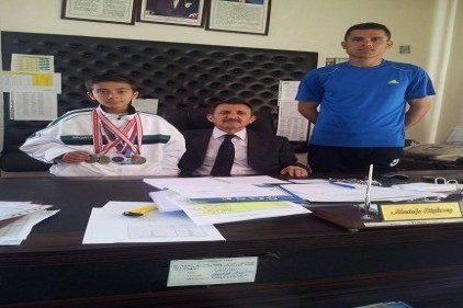 Sena Büyükkonuk Ortaokulu atletizmde başarı getirdi