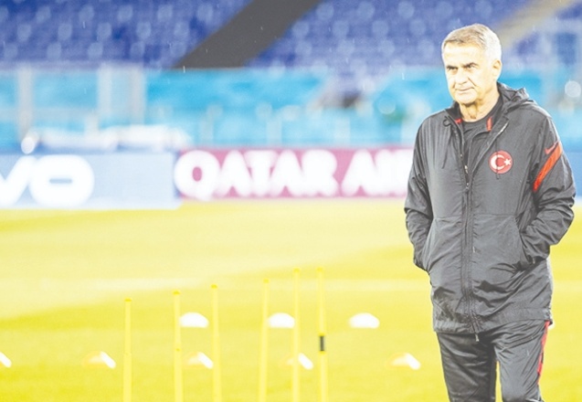 Şenol Güneş, A Milli Takım'la 81. maçına çıkıyor