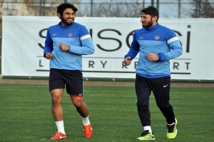 Serdar ve Kemal&#8217;in keyfi yerinde