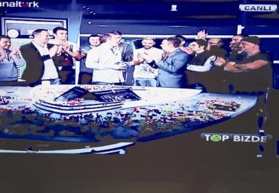 Sergen Yalçın, "Top Bizde" programına veda etti