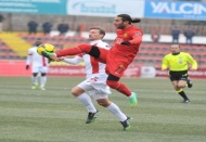 Sergen Yalçın'a ilk mağlubiyeti tattırdılar 2-0