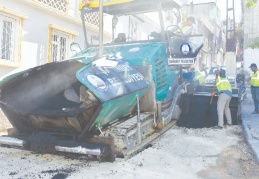 Serinevler Mahallesi’nde asfaltlama çalışmaları yapılıyor