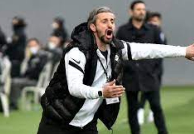 Serkan Özbalta: “Ligde kalacaksak da doğaçlama bir oyunla kalmamak istiyoruz”