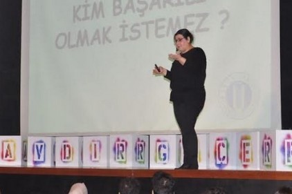 Servet Gülsün Şirin, üniversite Adaylarına “Sınavdır Geçer” diyecek!