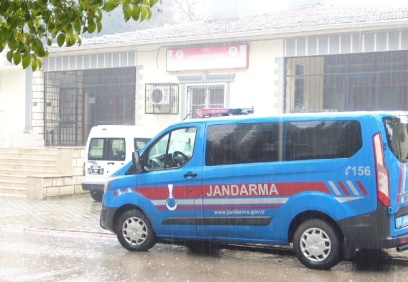 Seyir halindeki otomobilde infaz