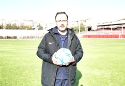 "Seyircili maçlar için Bilim Kurulu'nu bekliyoruz"