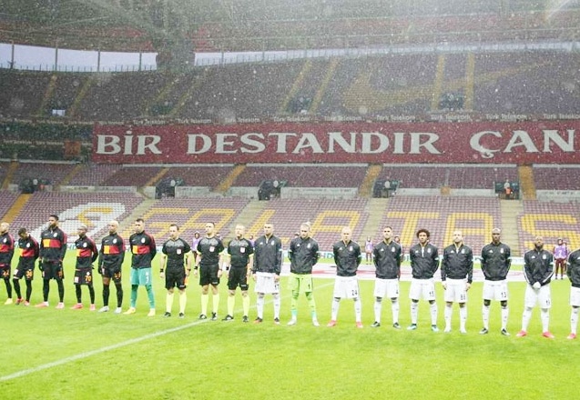 Seyircisiz oynanacak derbilerden en çok hangi takım etkilenecek?