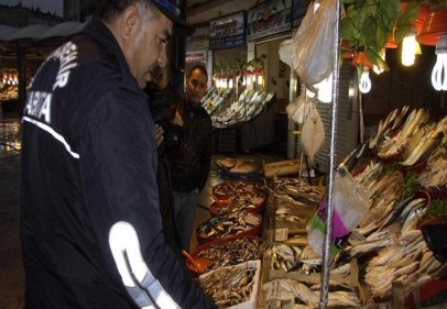 Seyyar balıkçıdan alış-veriş yapmayın