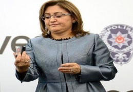 Şiddet gören kadın ve çocuk butona basıp, yetişin diyecek