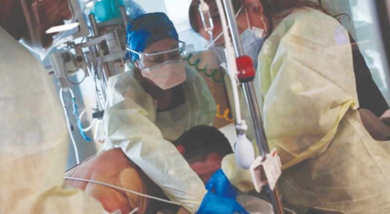 Sigara içenler daha fazla Covid-19 riski altında