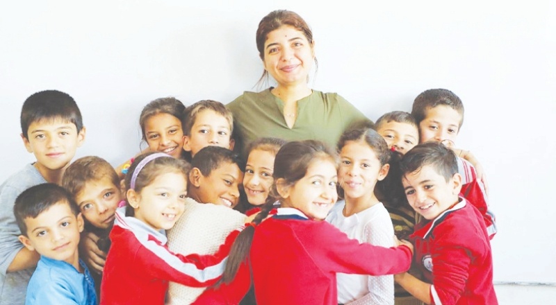 Sığınmacı kamplarında ders veren 3 bin 500 öğretmen kadro istiyor