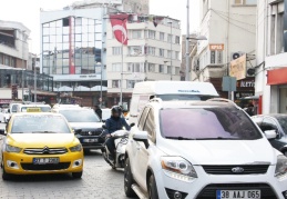 Sigorta şirketlerinin yükünü acenteler omuzluyor