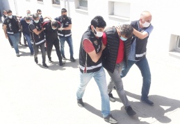 Silah kaçakçılığı çetesinin lideri öğretmen çıktı