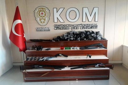 Silah kaçakçılığından 2 kişiden biri tutuklandı