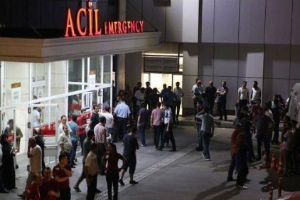 Silah sesi üzerine gittiği odada kızını kanlar içerisinde buldu