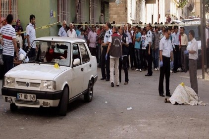 Silahla dehşet saçtı