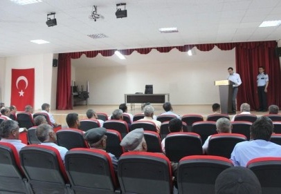 “Silahlara dur demek lazım”