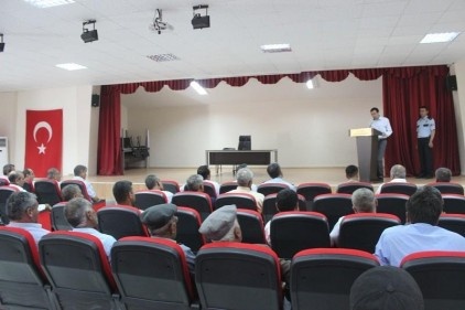 &#8220;Silahlara dur demek lazım&#8221;