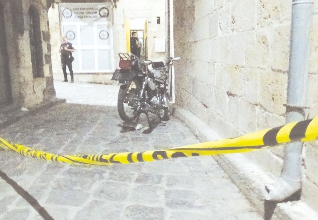 Silahlı çatışmada 1’i polis 5 kişi yaralandı