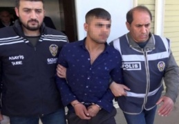 Silahlı gaspçı güvenlik kameralarına yakalandı 