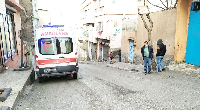 Silahlı kavgada oğlu öldü, anne ağır yaralandı