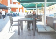 Silahlı saldırıya uğrayan erkek hemşire yaralandı