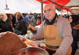 Simav’da Gaziantep'in yöresel ürünleri tanıtıldı