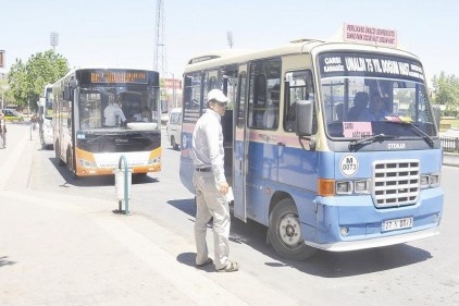 Şimdi de dolmuşlar Gidiyor, otobüsler geliyor