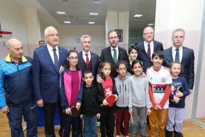 &#8220;Şimdiye kadar gezdiğim spor tesislerinde böyle kalabalık görmedim&#8221;