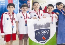 Simitçi, “50 Metre Kelebek ve 200 Metre Karışık Stil”de A1 barajını geçti