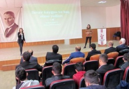 Sınav kaygısı ile baş etmenin yolları anlatıldı