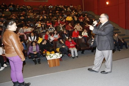 “Sınav kaygısıyla baş etme yolları ve motivasyon” anlatıldı