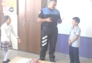 4.sınıf öğrencilerine polislik mesleği tanıtıldı